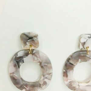 CLOSET REHAB Jewelry - 🆑 Small Oval Drops in Gray CLOSET REHAB Jewelry - 🆑 Small Oval Drops in Gray